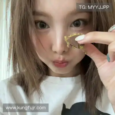 邓伊